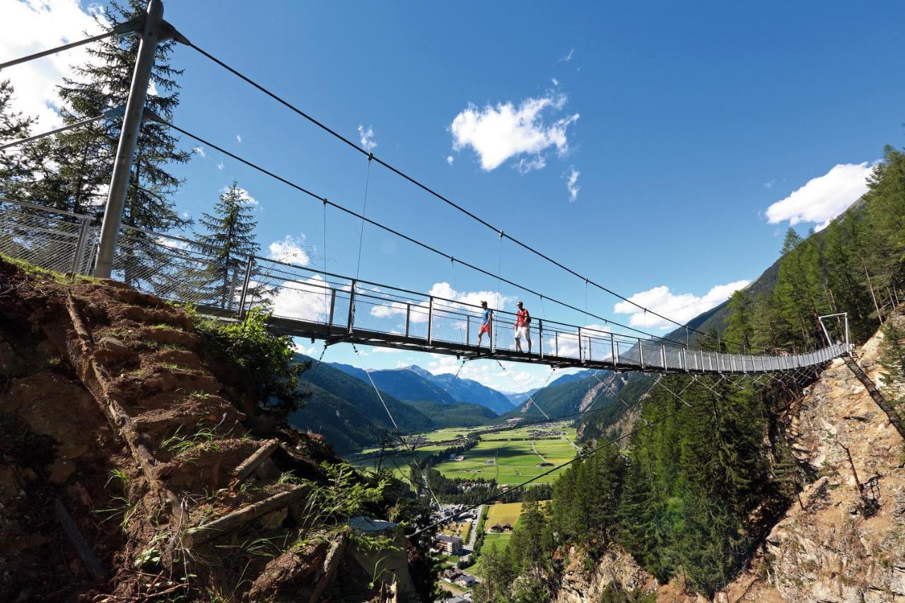 Hotel Bergwelt Langenfeld Luaran gambar